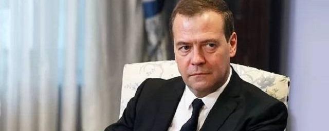 Дмитрий Медведев подсказал Молдавии путь быстрого вступления в ЕС