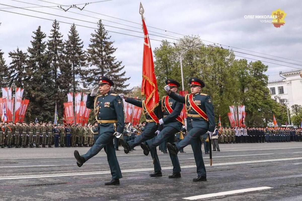 В Чебоксарах состоялось торжественное шествие «Парад регионов»