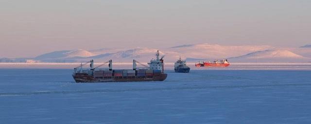 Два ледокола помогут завершить северный завоз на Чукотку до 10 декабря