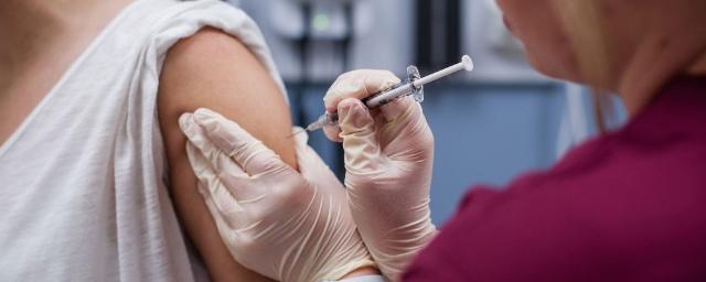 27 жителей Орловской области привились вакциной «ЭпиВакКорона»