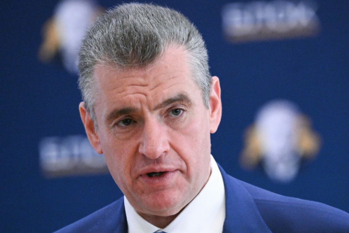 Вопрос закрыт, но есть нюанс: Слуцкий объяснил важность признания Крыма и Донбасса