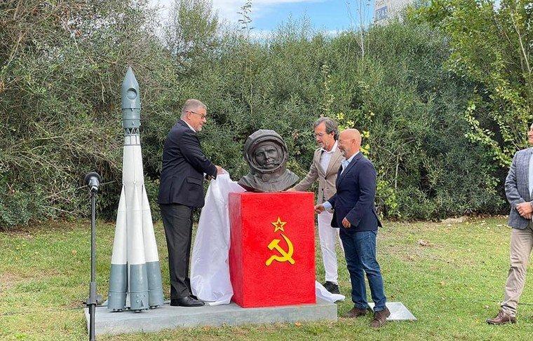 Глава Союза украинцев Португалии Садоха выступил против установки в стране бюста Гагарину