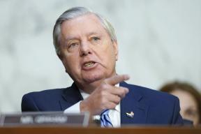 Сенатор Грэм объяснил, почему США обязаны влезть в иранские протесты