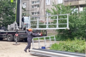 Вологодские строители восстанавливают дом в Алчевске после атаки ВСУ