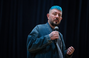 Артемий Лебедев назвал Земфиру красавицей и спросил у релокантов, зачем они уехали