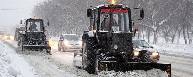 В уборке улиц Саратова от снега задействованы 200 спецмашин