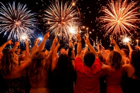 Юрист Углов: Штраф до 3 тысяч рублей грозит за шум на Новый год в Подмосковье