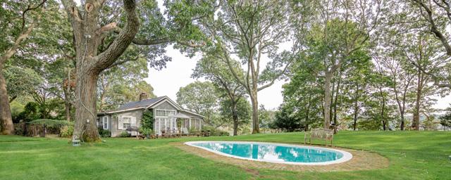 Дом Джона Стейнбека на Лонг-Айленде продается почти за 18 млн долларов