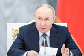 Кириллица на витринах: как новый закон ограничил латиницу в городах России