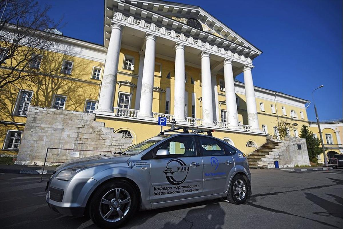 Беспилотные автомобили могут допустить на улицы Петербурга