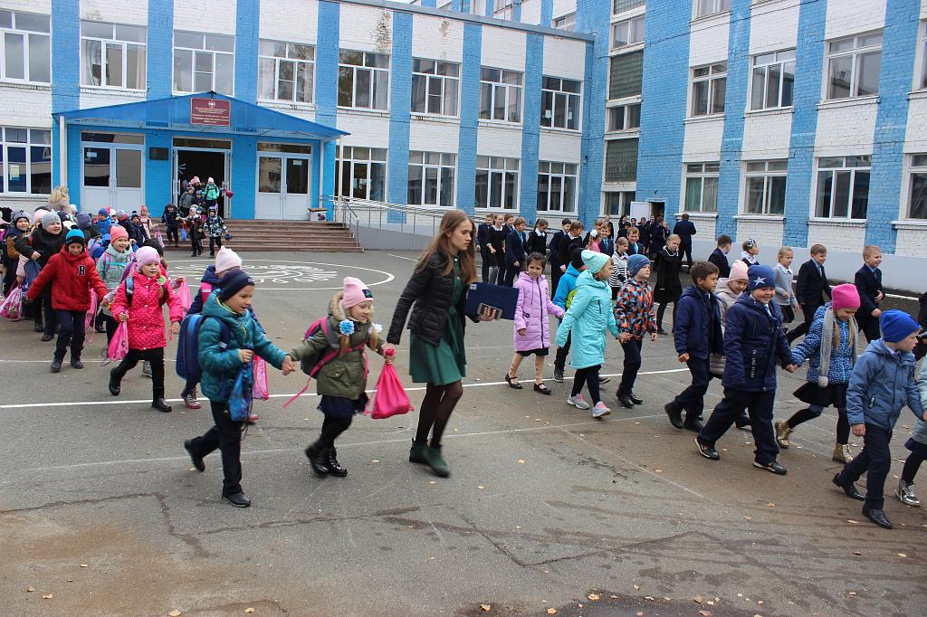 В Чите эвакуировали 27 учебных заведений из-за сообщений о минировании