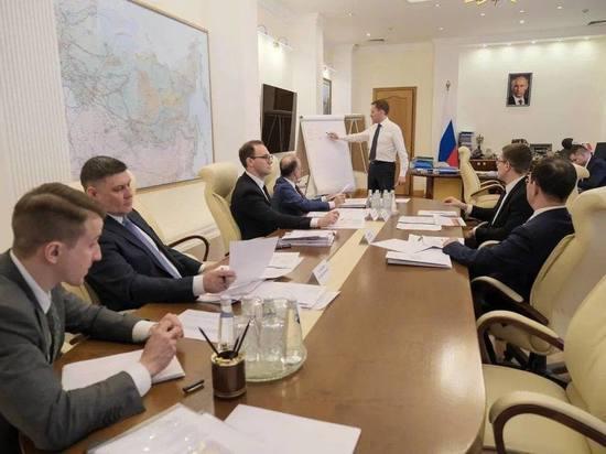 Глава Якутии Николаев и министр природы Козлов обсудили подготовку к пожароопасному сезону