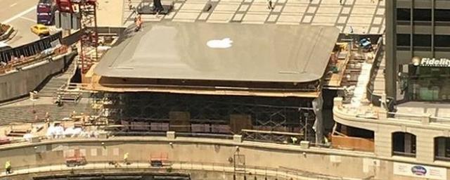 В Чикаго построили магазин Apple с крышей в форме MacBook