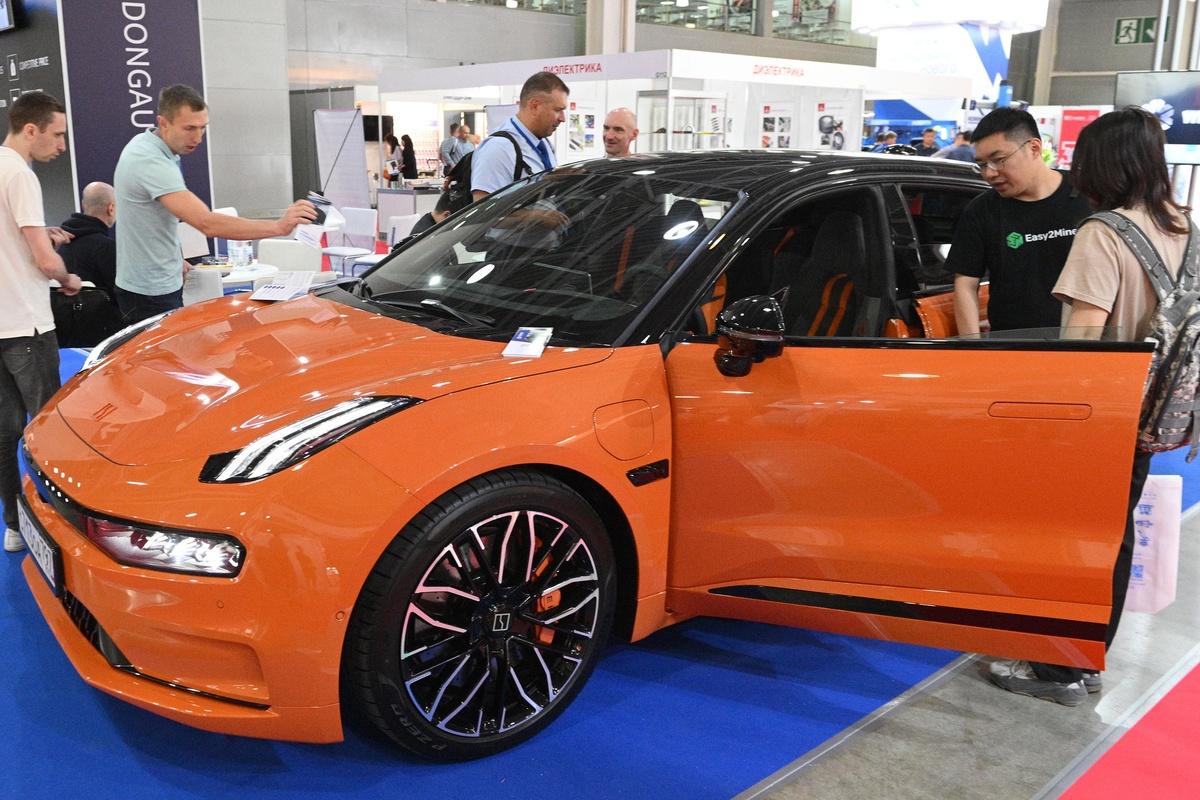 В Китае электрокары догоняют по популярности обычные автомобили