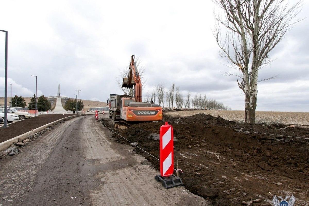 Мужчина погиб от взрыва боеприпаса на трассе между Донецком и Мариуполем