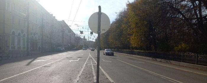 В центре Воронежа у кинотеатра «Спартак» сделали островок безопасности для пешеходов