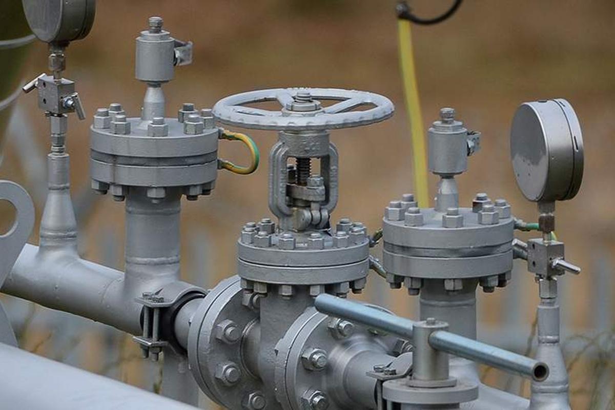 Еврокомиссия хочет запретить импорт российского газа в обход Венгрии и Словакии