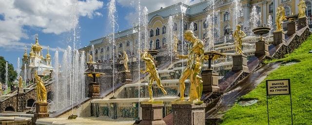 Petergof’s fountain season starts on April 24
