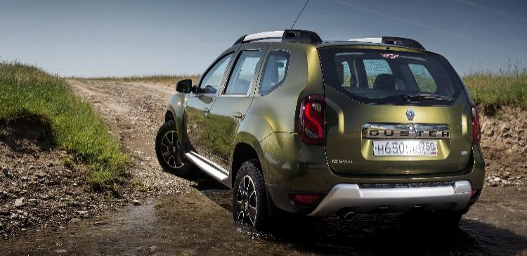 В Уфе три автолюбителя выиграли новые внедорожники Renault Duster