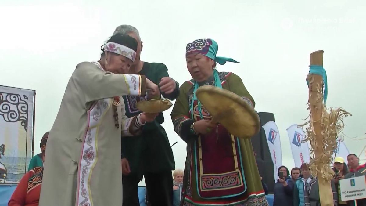 «Важно сохранить уникальную культуру наших народов»: Губернатор Сахалина Валерий Лимаренко провел заседание по мерам поддержки коренных малочисленных народов Севера