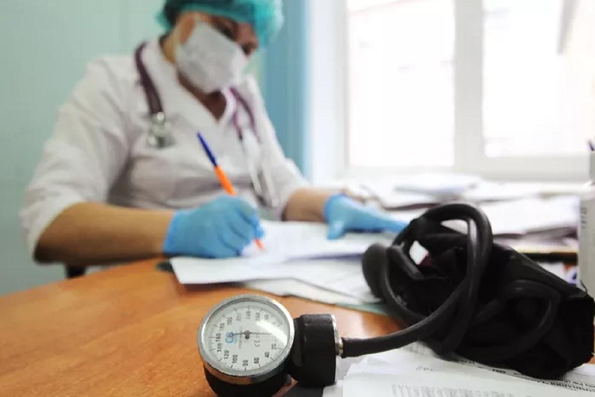 Новосибирская область вошла в тройку лидеров по уровню зарплат врачей