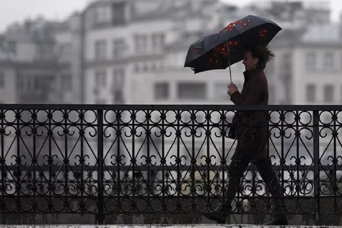 Красноярцев предупредили о предстоящем шторме