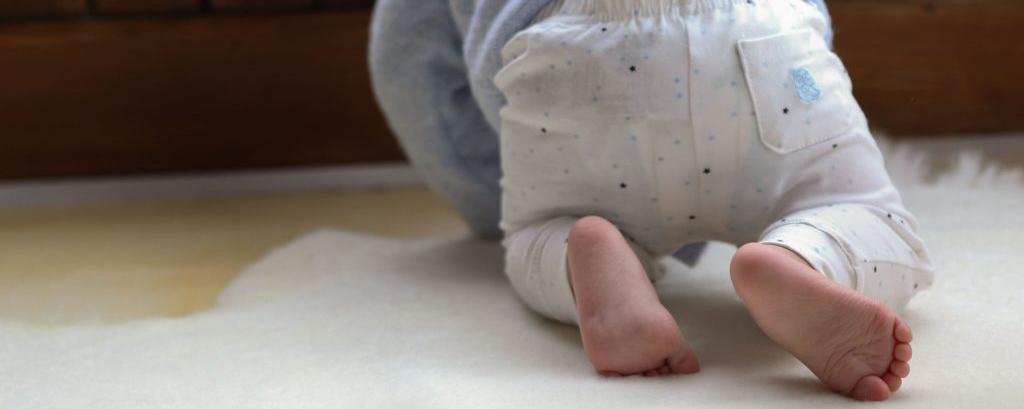 В Бурятии младенец больше суток был взаперти с мёртвыми родителями