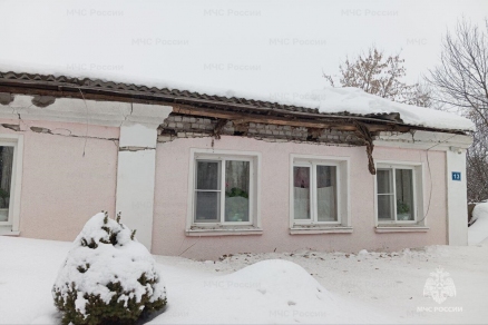 В населенных пунктах Липецкой области за один день частично обрушились три крыши