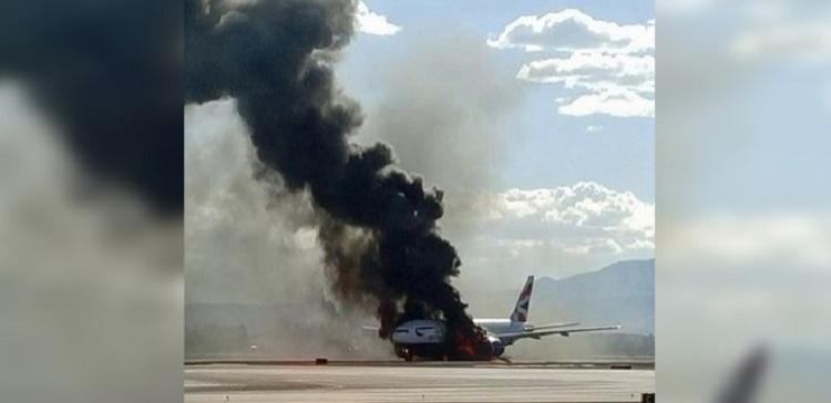 В аэропорту Лас-Вегаса при взлете загорелся пассажирский Boeing