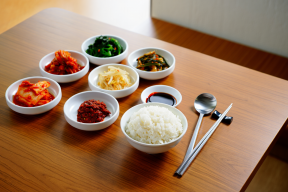 В Южной Корее обеспокоились из-за падения популярности местной кухни