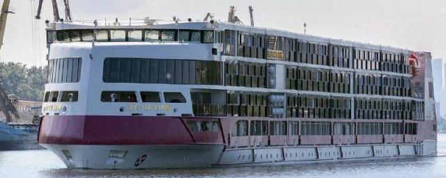 В Уфу прибыли круизные лайнеры «Башкортостан», «Мустай Карим» и «Пушкин»