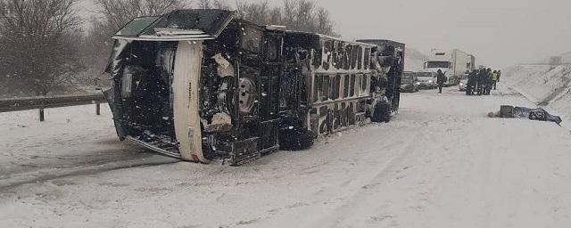 В Воронежской области перевернулся автобус, есть пострадавшие