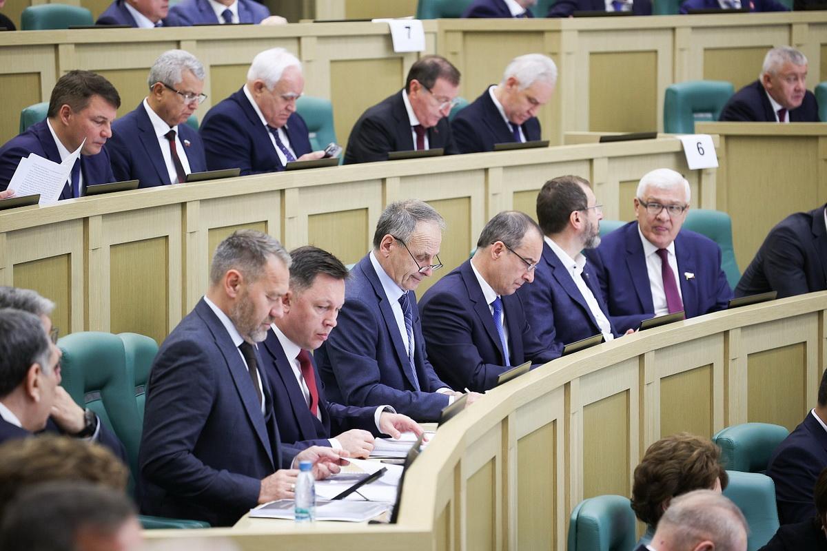 Юрий Бурлачко принял участие в парламентских слушаниях по проекту федерального бюджета на трехлетний период