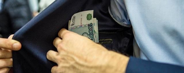 Суд Хабаровска оштрафовал бизнесмена на 210 млн рублей за дачу взятки