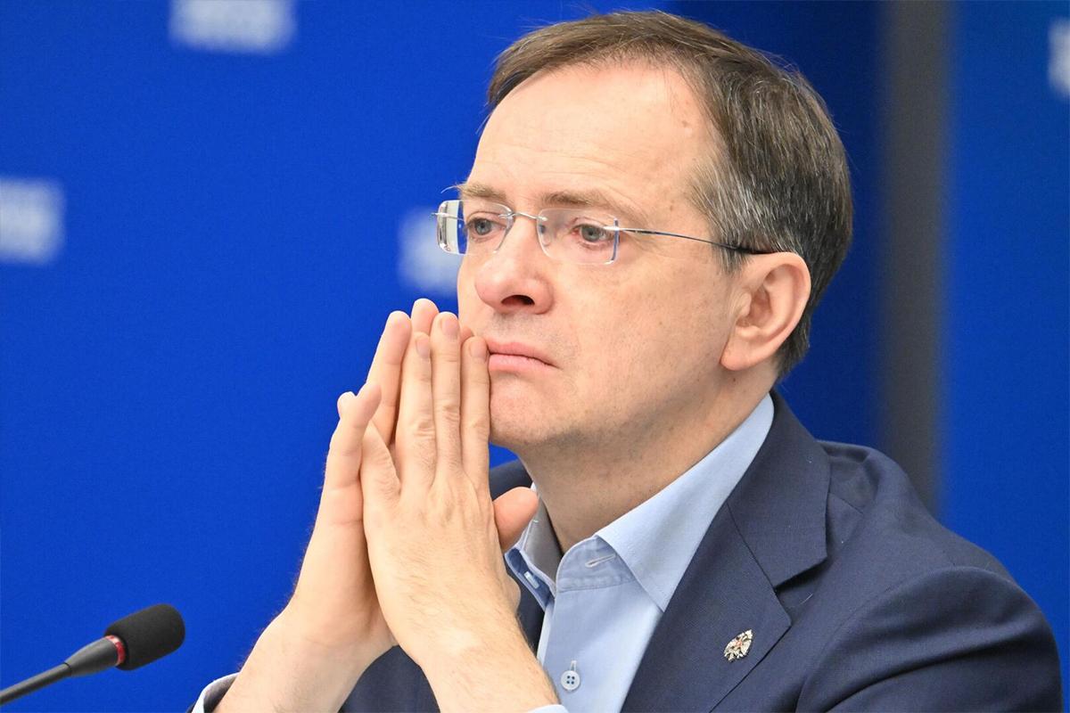 Мединский считает деградацией предложение мэра Львова об останках ветеранов