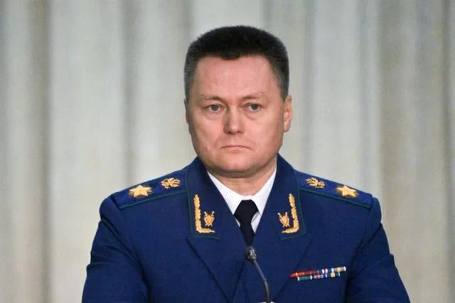 Поможет решить проблему с мигрантами? Главные вызовы нового председателя Верховного суда Игоря Краснова