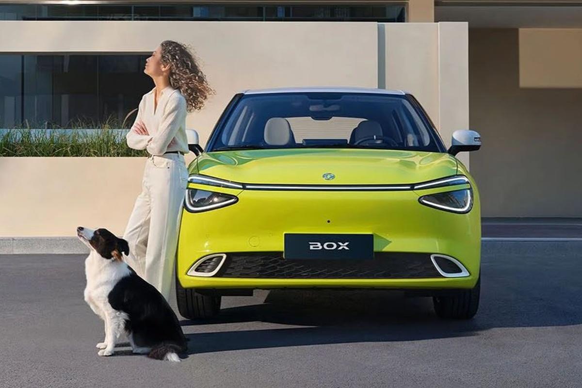 В России готовят запуск нового электромобиля Dongfeng Box с дальним пробегом