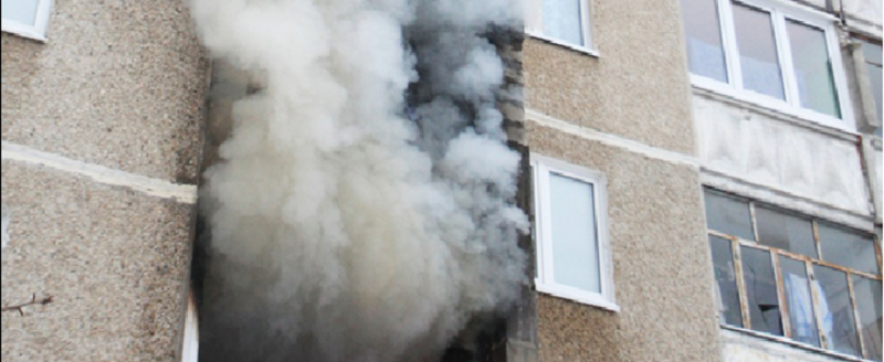 В Обнинске пенсионерка отравилась дымом во время пожара в квартире