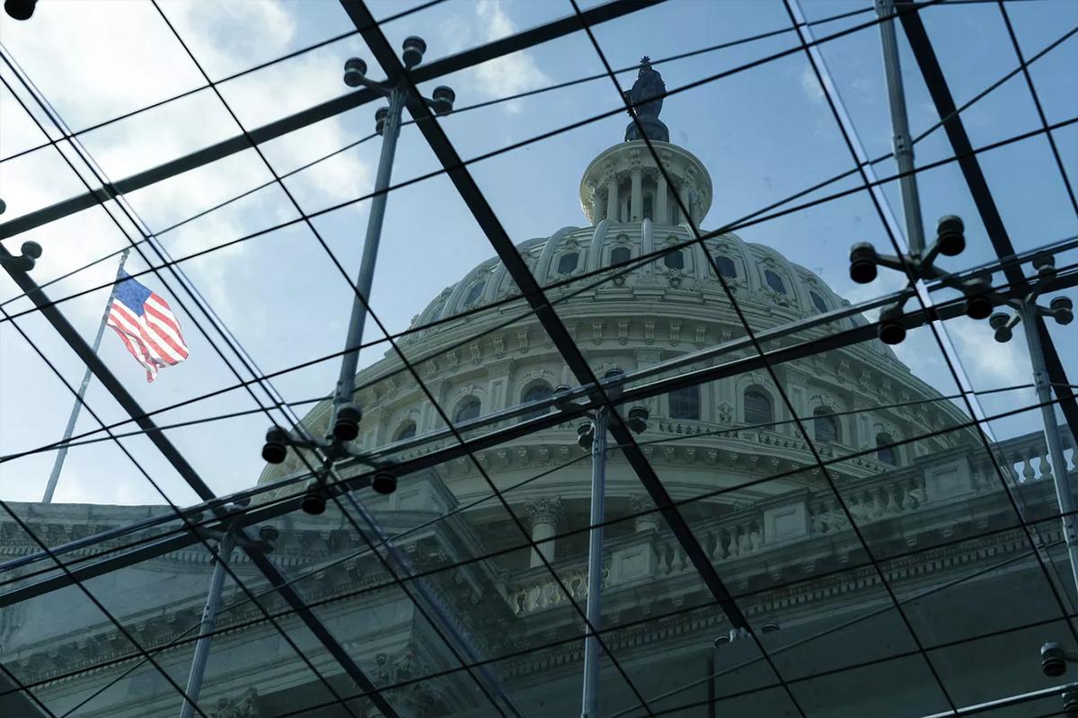 Сенатор-демократ поддержал пакет проектов, который может завершить шатдаун