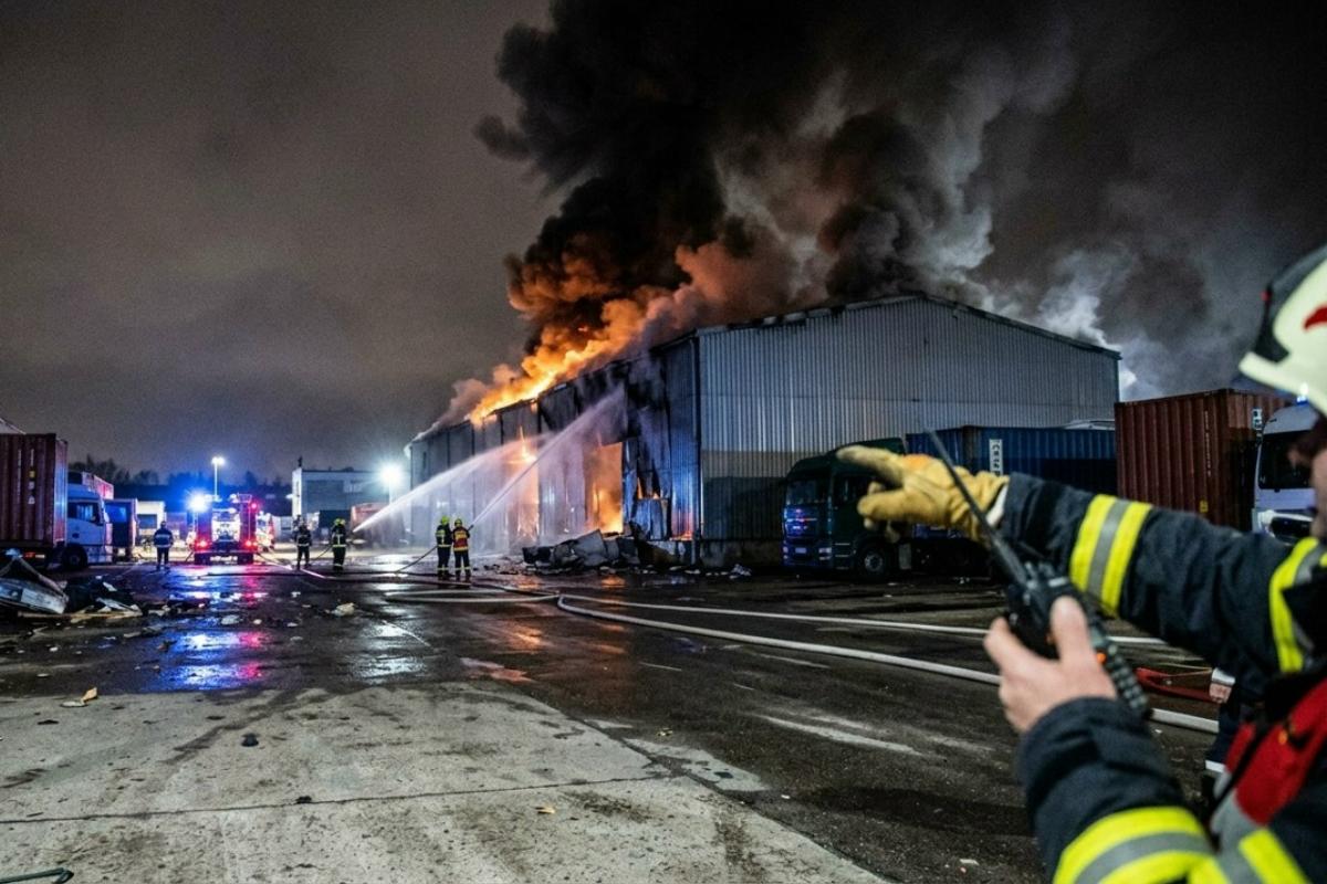 У нас длинные руки. В Европе «внезапно» полыхают объекты, помогающие вооружать ВСУ