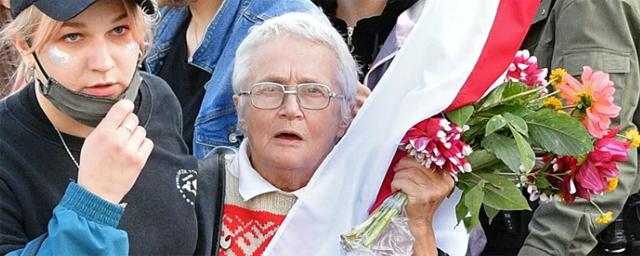 В Минске задержали и отпустили 73-летнюю активистку Нину Багинскую