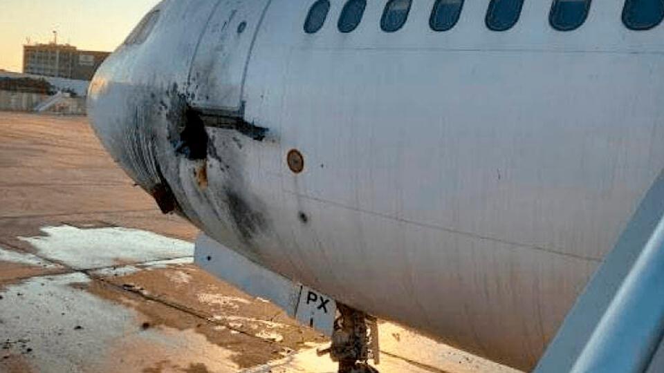Shelling at Baghdad International Airport, damaging one aircraft