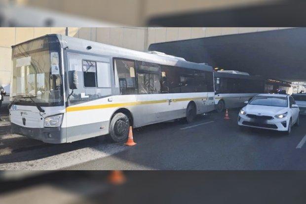 Столкновение пассажирских автобусов в Москве — девять пассажиров в больнице