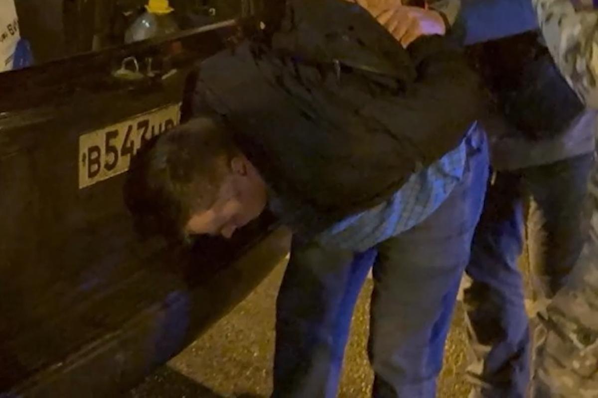 Радиоэлектронный лом с золотом: что пытался вывезти за границу россиянин с литовским ВНЖ