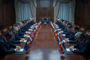 Экс-глава аналитиков ЦРУ по России признал: Киев проигрывает, Западу пора садиться за стол с Москвой