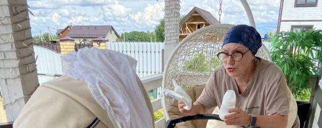 Роза Сябитова ответила на негативные комментарии по поводу внешнего вида дочери после родов