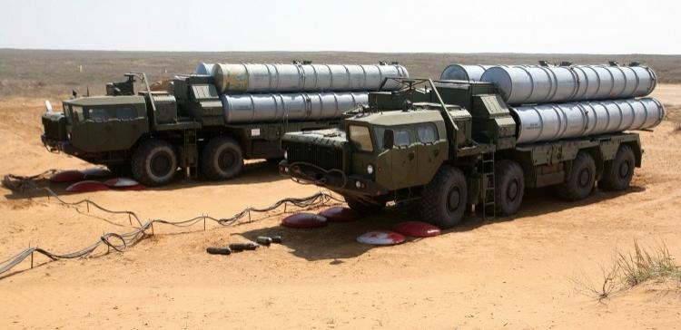 Индия планирует закупить у РФ пять ЗРК С-400 «Триумф»