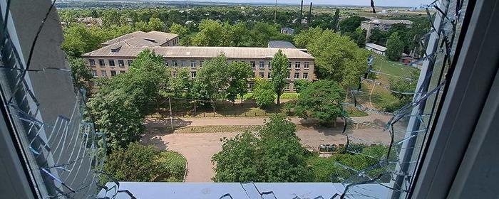 ВСУ нанесли удары по школе в Кировском районе Донецка