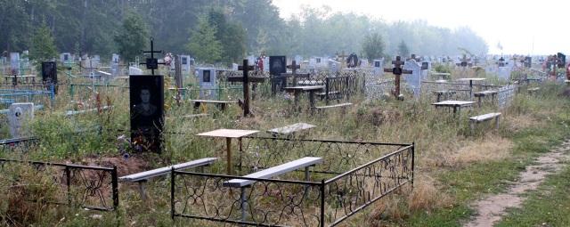 В Свердловской области оставили открытыми свыше десятка захоронений