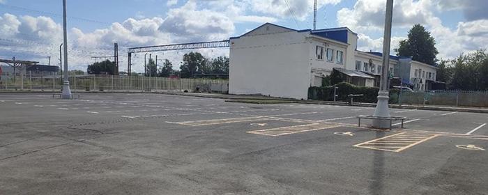 Костромичи жалуются на закрытую парковку возле железнодорожного вокзала